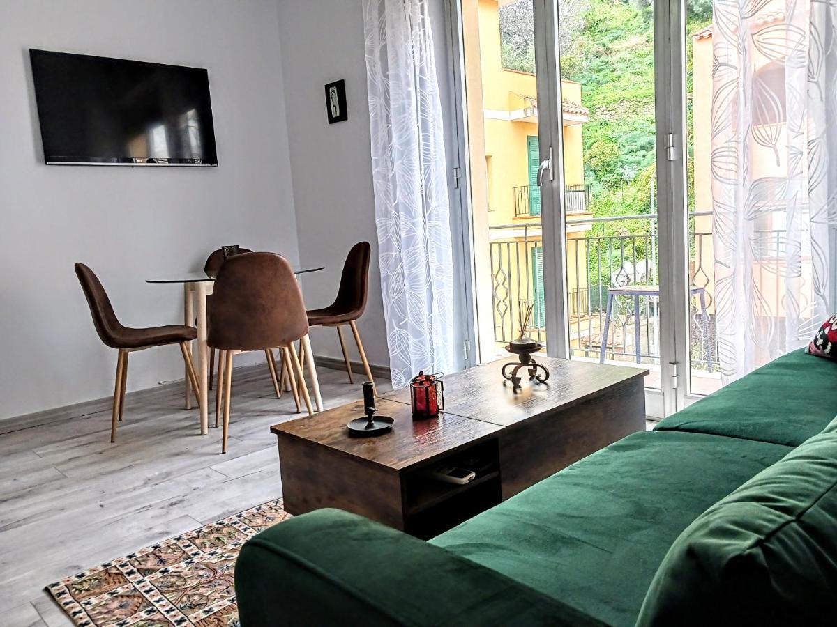 Mungi Bay, Flat With Sea View Roof Top Terrace 지아르디니낙소스 외부 사진