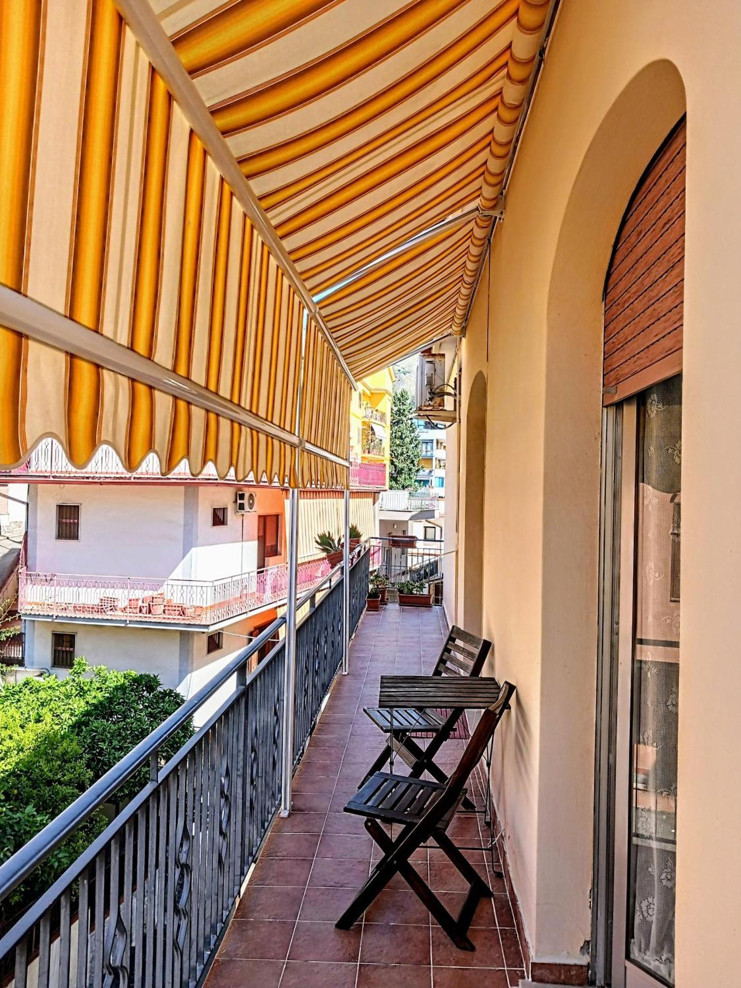 Mungi Bay, Flat With Sea View Roof Top Terrace 지아르디니낙소스 객실 사진